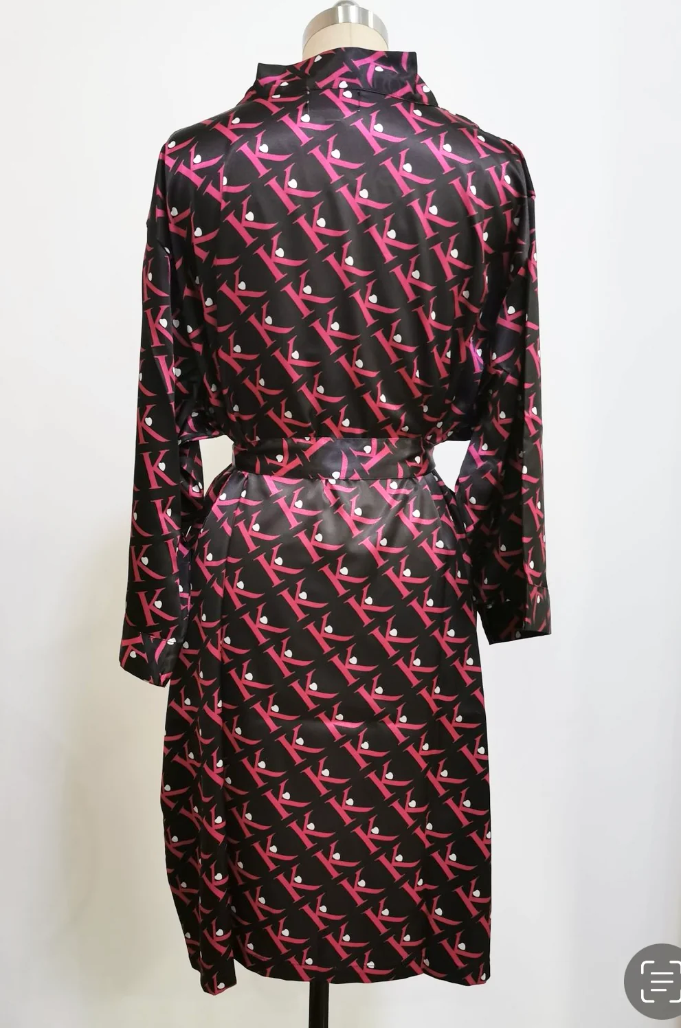 Logo "Hair Barb" Silk Kimono - Image 3